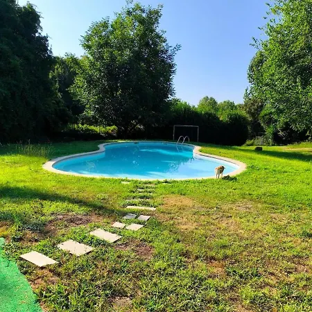 Village Retreat With Pool 펜션 *